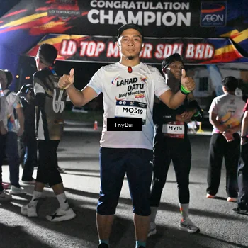 Runner Photo 7665446