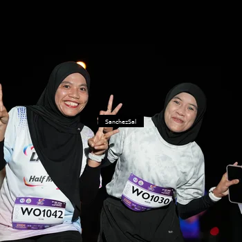 Runner Photo 7665452