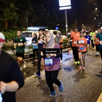 Runner Photo 7665455