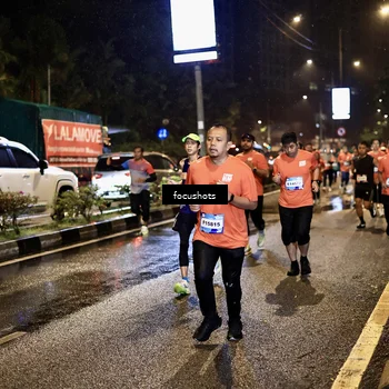 Runner Photo 7665458
