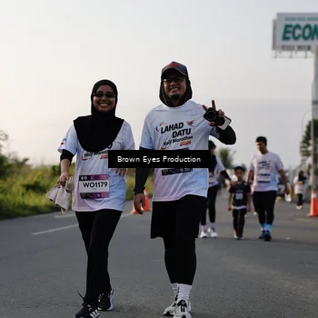 Runner Photo 7665463