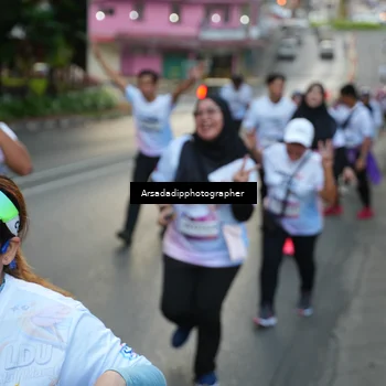 Runner Photo 7665464