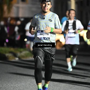 Runner Photo 7665480