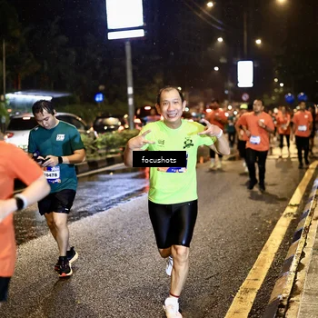 Runner Photo 7665496