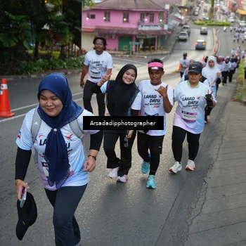 Runner Photo 7665534