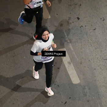 Runner Photo 7665545