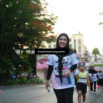 Runner Photo 7665547