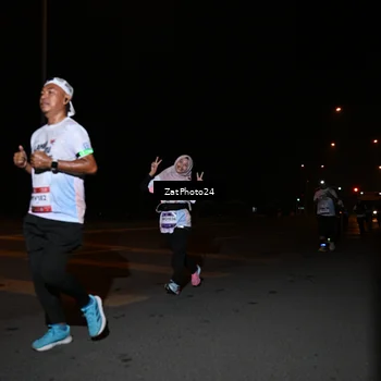 Runner Photo 7665550