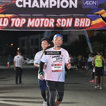 Runner Photo 7665553