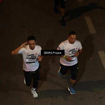 Runner Photo 7665556
