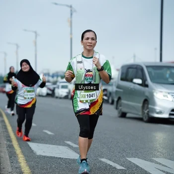 Runner Photo 7665573