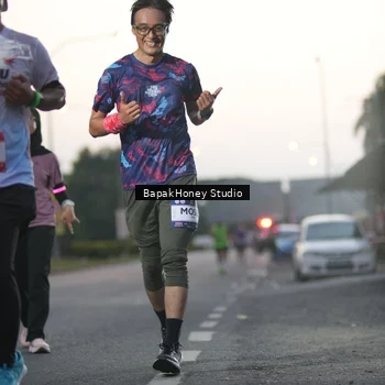 Runner Photo 7665577