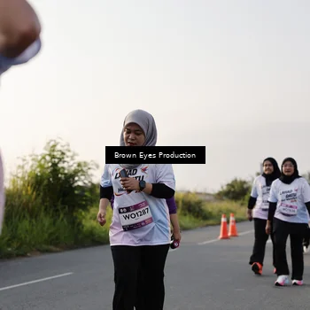 Runner Photo 7665604