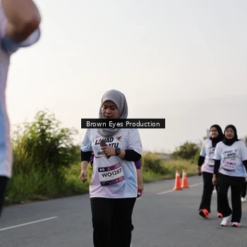 Runner Photo 7665606