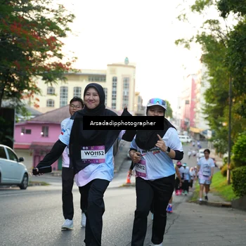 Runner Photo 7665607