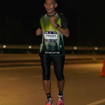 Runner Photo 7665608