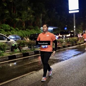 Runner Photo 7665617