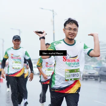Runner Photo 7665623