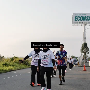 Runner Photo 7665629