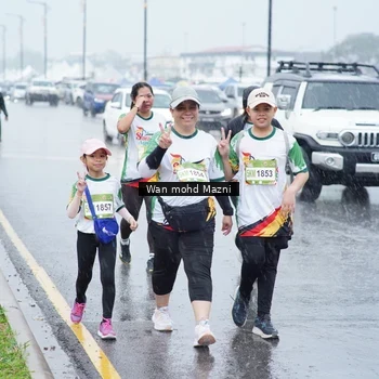 Runner Photo 7665638