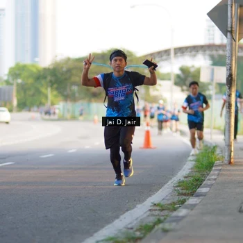 Runner Photo 7665641