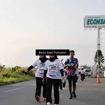 Runner Photo 7665646