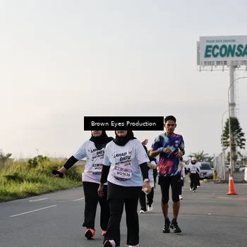 Runner Photo 7665651