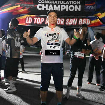 Runner Photo 7665660