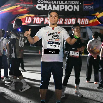 Runner Photo 7665661