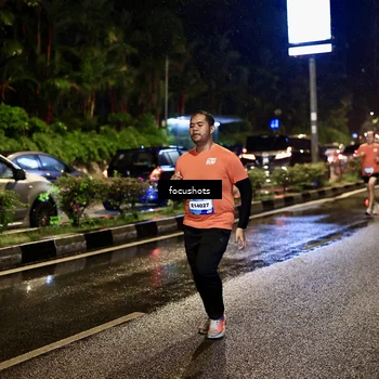Runner Photo 7665662