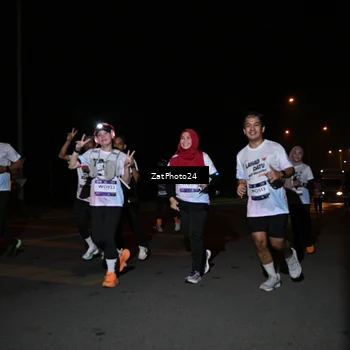 Runner Photo 7665678