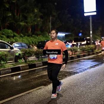 Runner Photo 7665681
