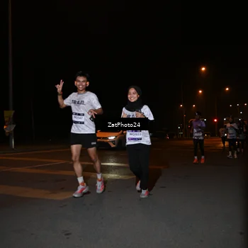 Runner Photo 7665682