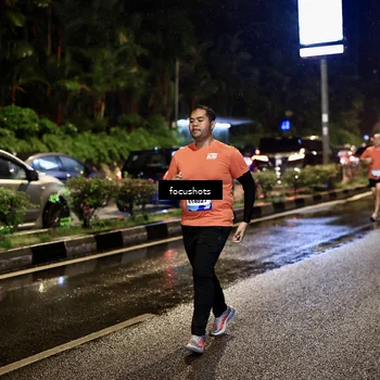 Runner Photo 7665683