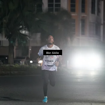 Runner Photo 7665692