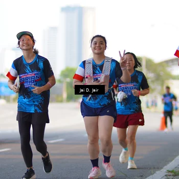 Runner Photo 7665696