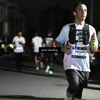 Runner Photo 7665701