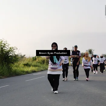 Runner Photo 7665708