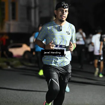 Runner Photo 7665711