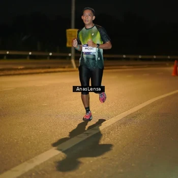 Runner Photo 7665720