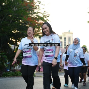 Runner Photo 7665730