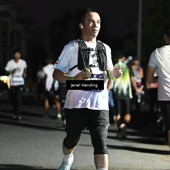 Runner Photo 7665746