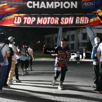 Runner Photo 7665766