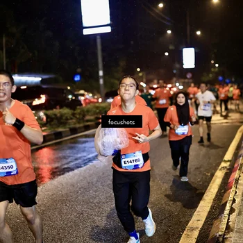 Runner Photo 7665780