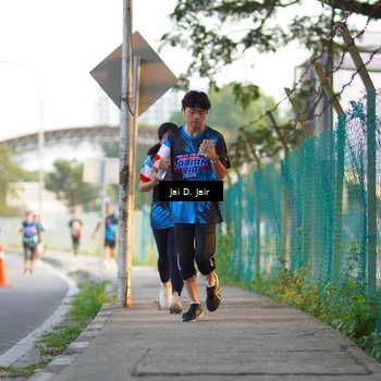 Runner Photo 7665795