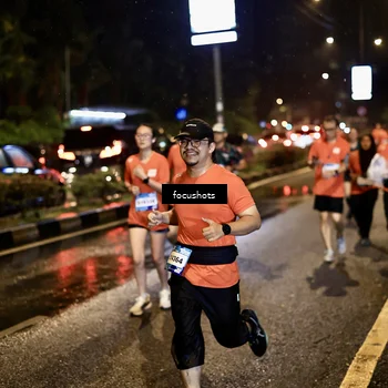 Runner Photo 7665798