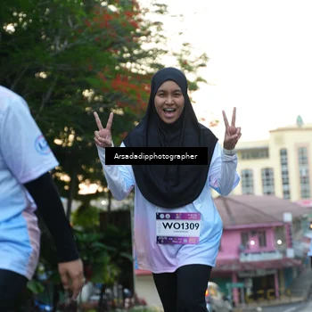 Runner Photo 7665801