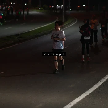 Runner Photo 7665808
