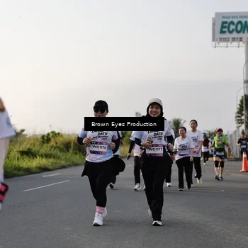 Runner Photo 7665811