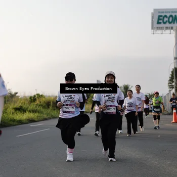 Runner Photo 7665819